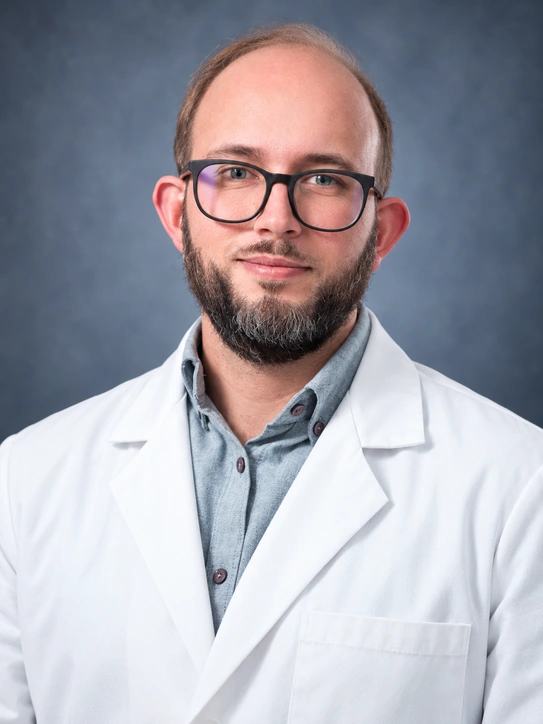 Dr. Erick Hübner